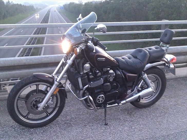 Yamaha Maxim XJ700 X billede 1