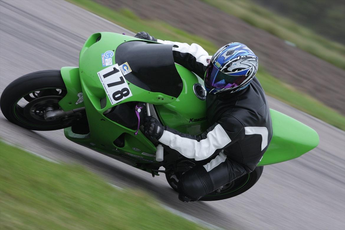 Kawasaki ZX7R ( Baneracer ) billede 3