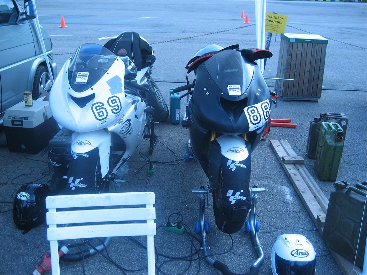 Kawasaki ZX6R (banejern) billede 9