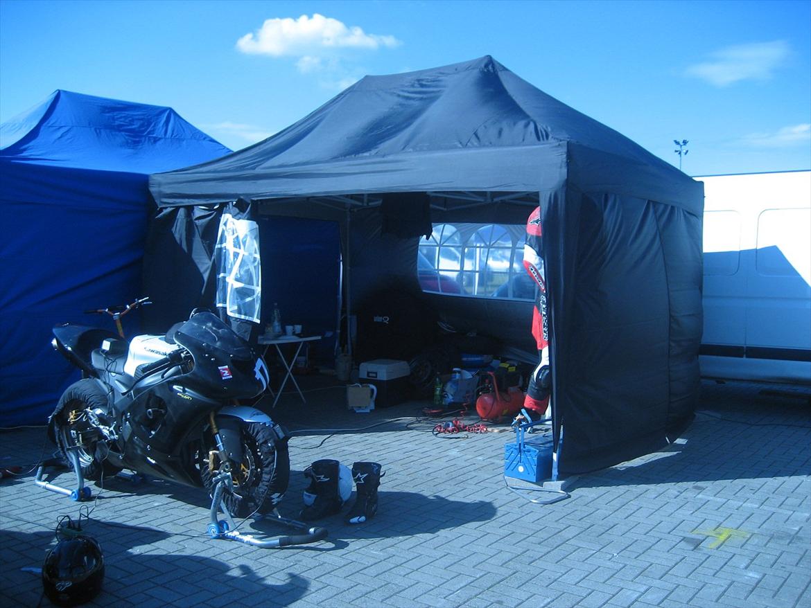 Kawasaki ZX6R (banejern) billede 10