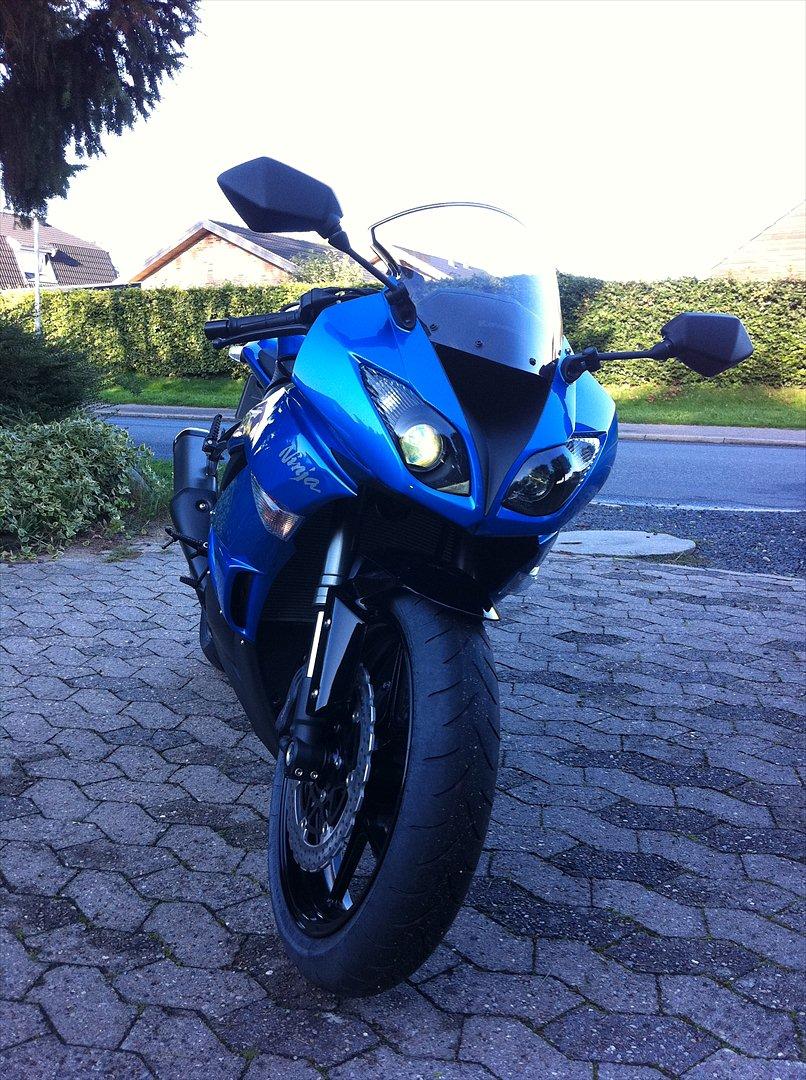 Kawasaki ZX6R - Normal lys. billede 2