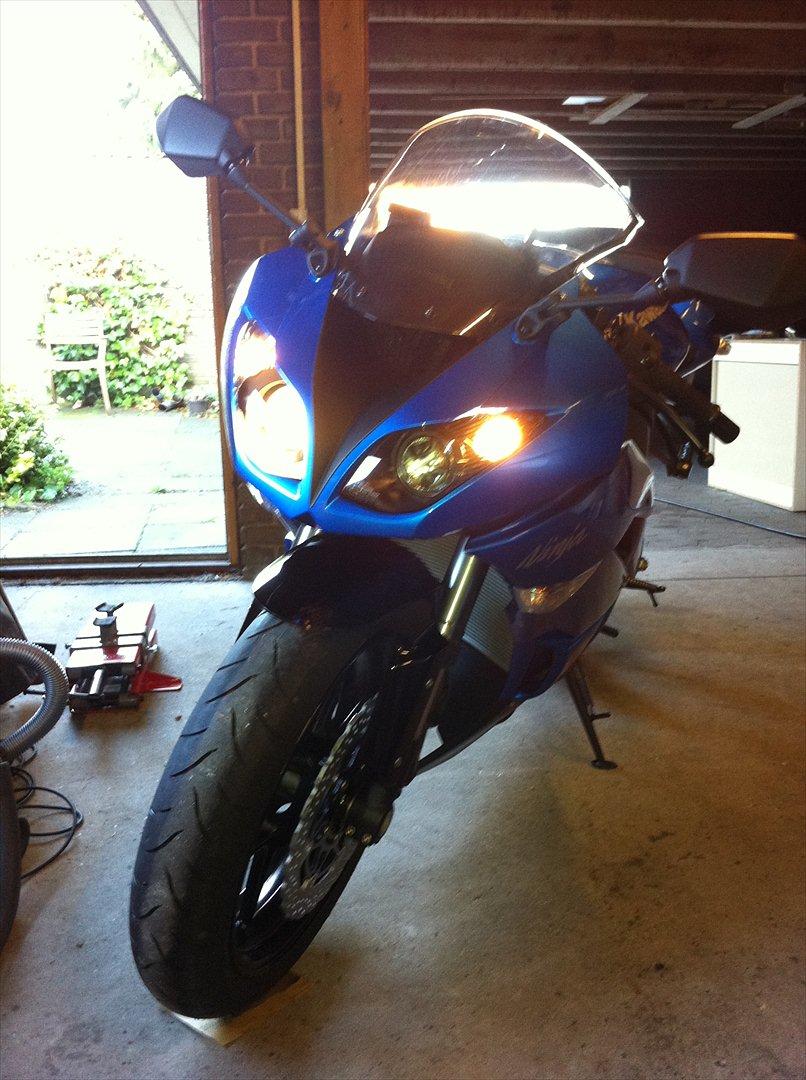 Kawasaki ZX6R - Fuld blus. billede 5