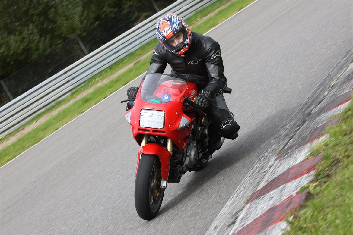 Ducati 750 SuperSport Nuda - Padborg Park 16/9-11 billede 13