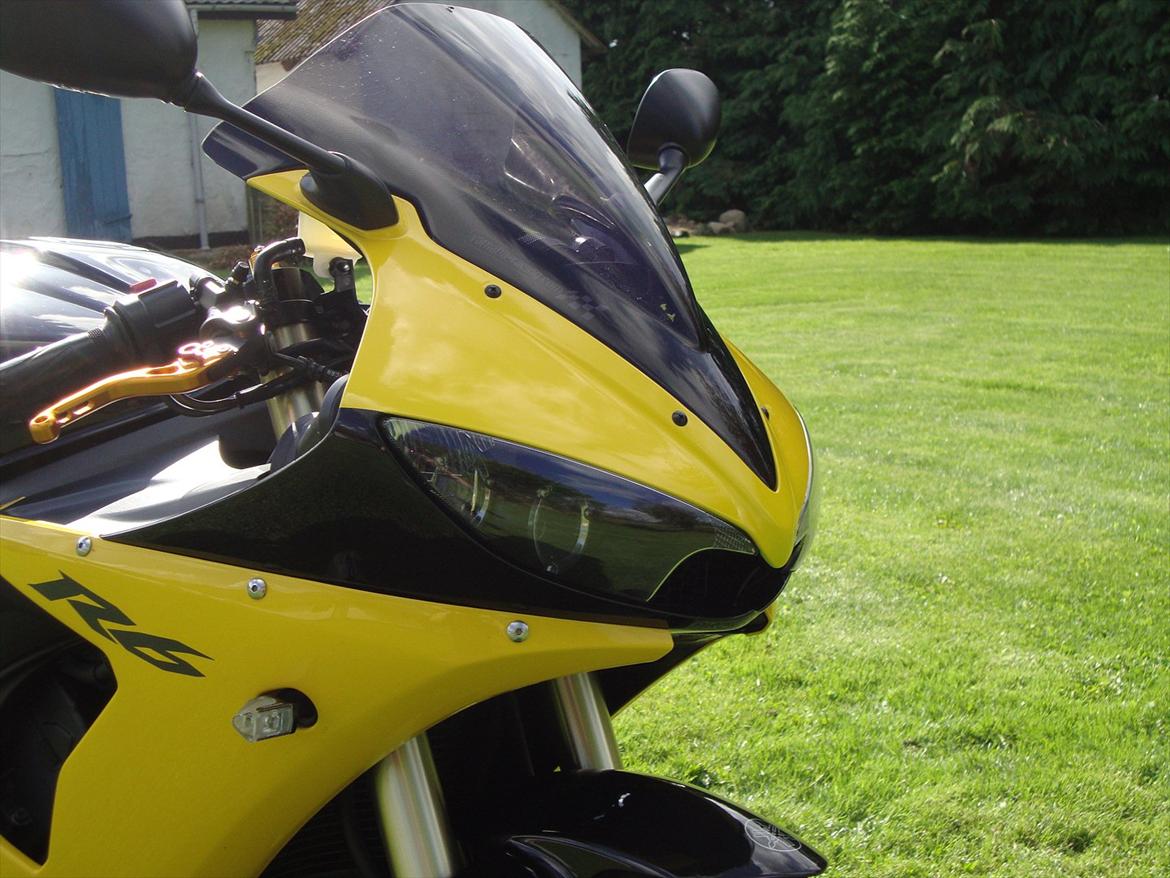 Yamaha R6 billede 4