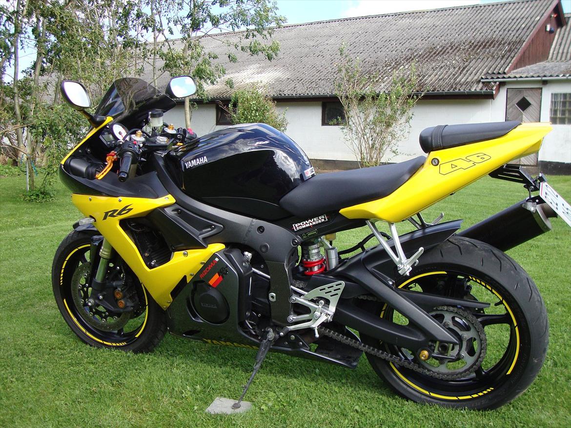 Yamaha R6 billede 9
