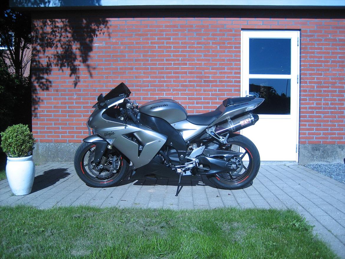 Kawasaki ZX10R billede 6