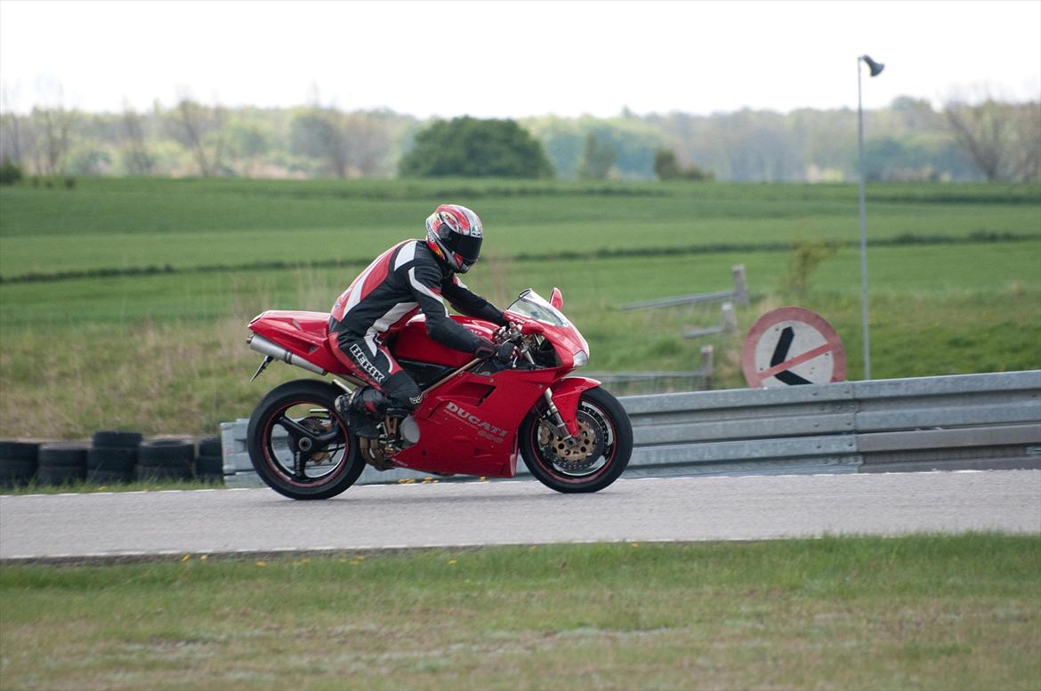 Ducati 916 billede 2