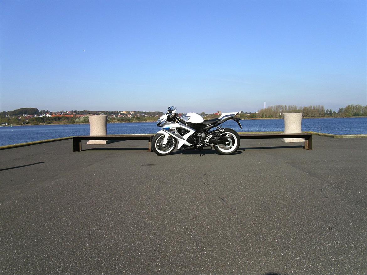 Suzuki GSXR 600 K8  --> Solgt billede 13