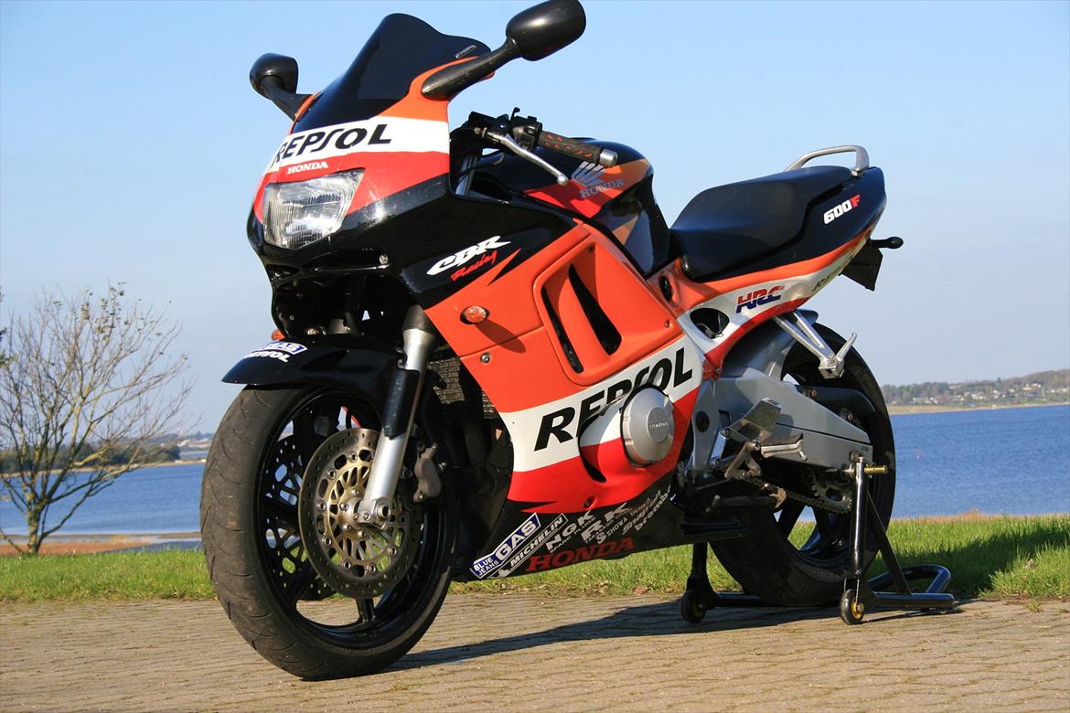 Honda CBR 600 F3 billede 12