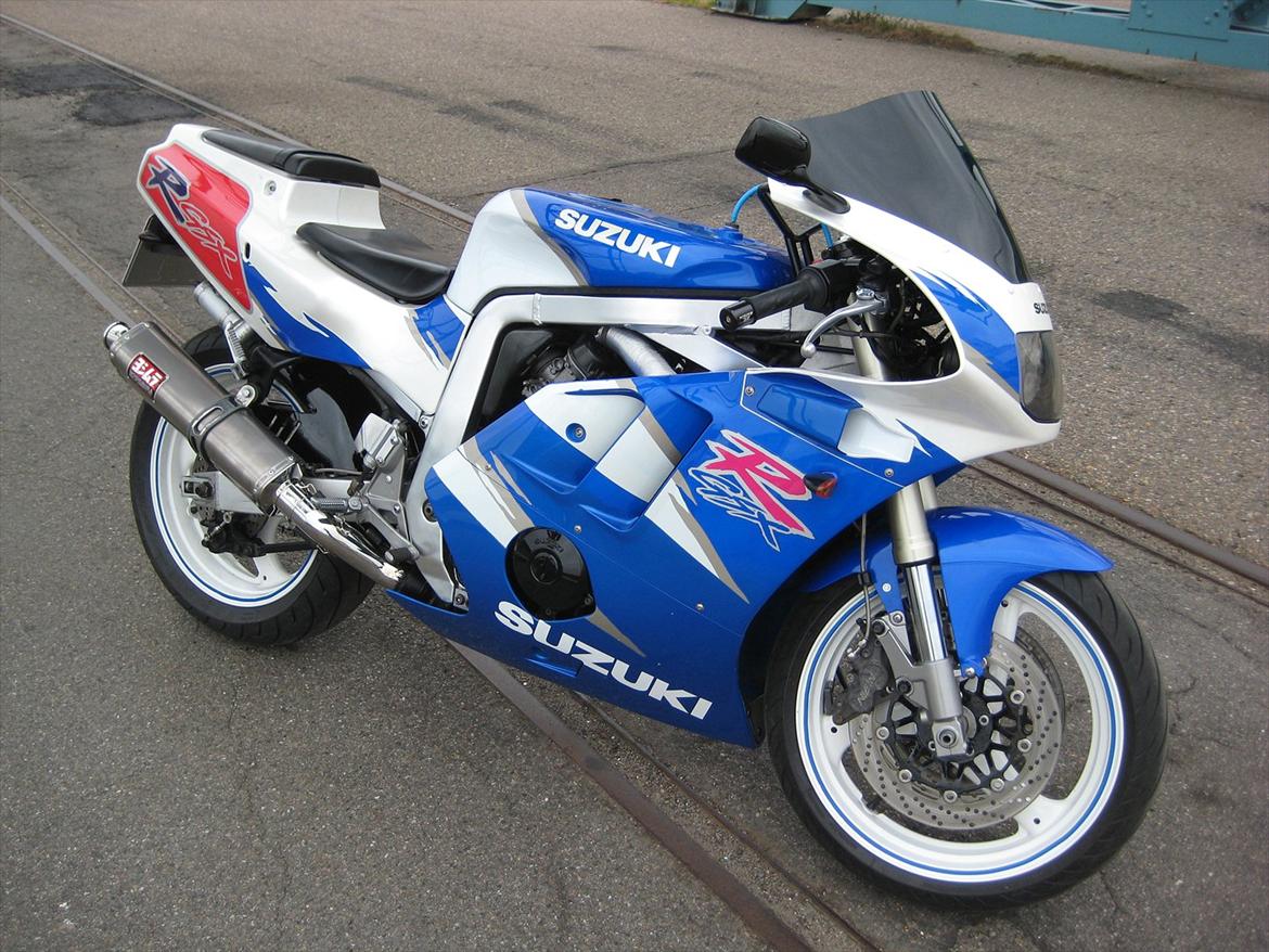 Suzuki GSXR 400 GK76A billede 5