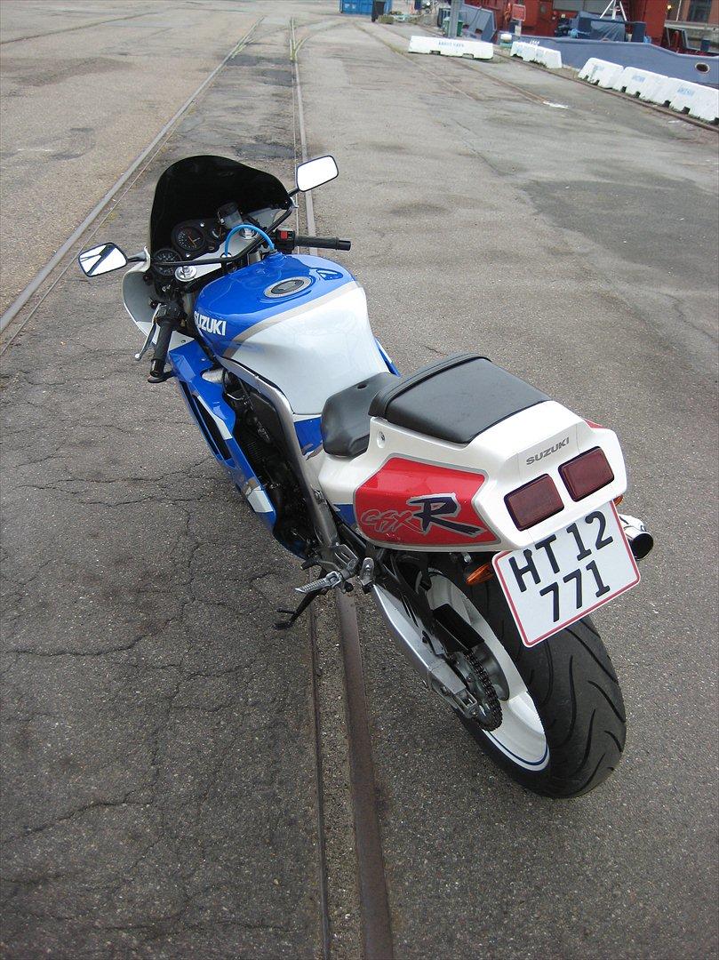 Suzuki GSXR 400 GK76A billede 8