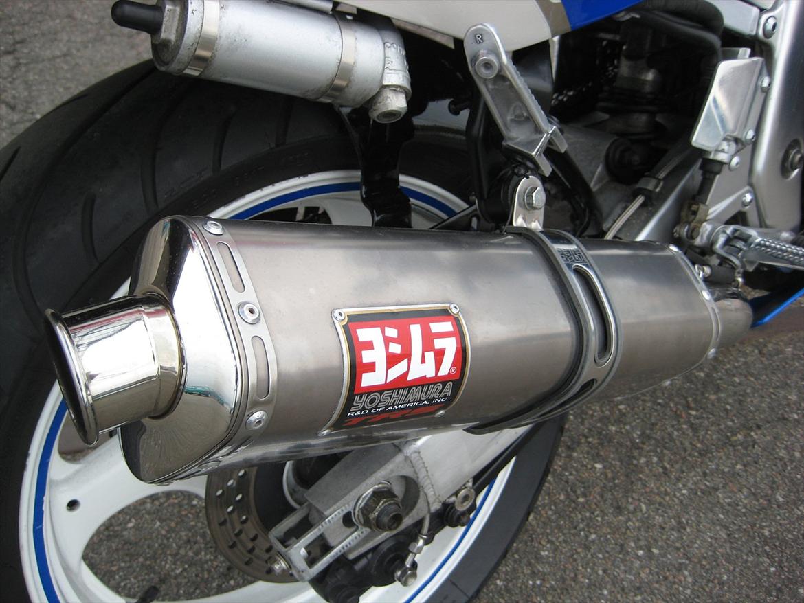 Suzuki GSXR 400 GK76A billede 10