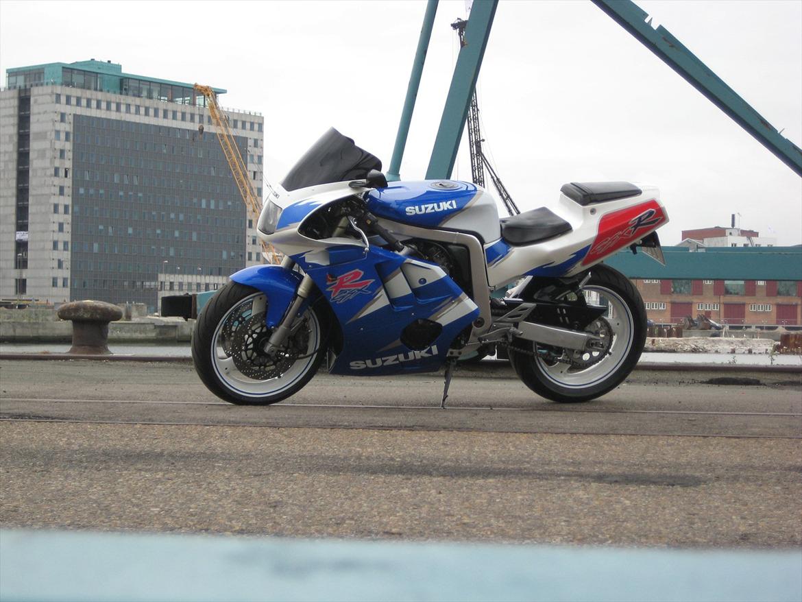 Suzuki GSXR 400 GK76A billede 13