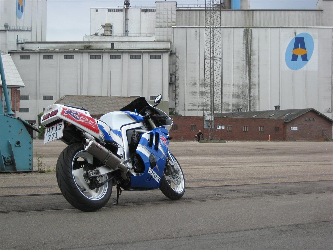 Suzuki GSXR 400 GK76A billede 19