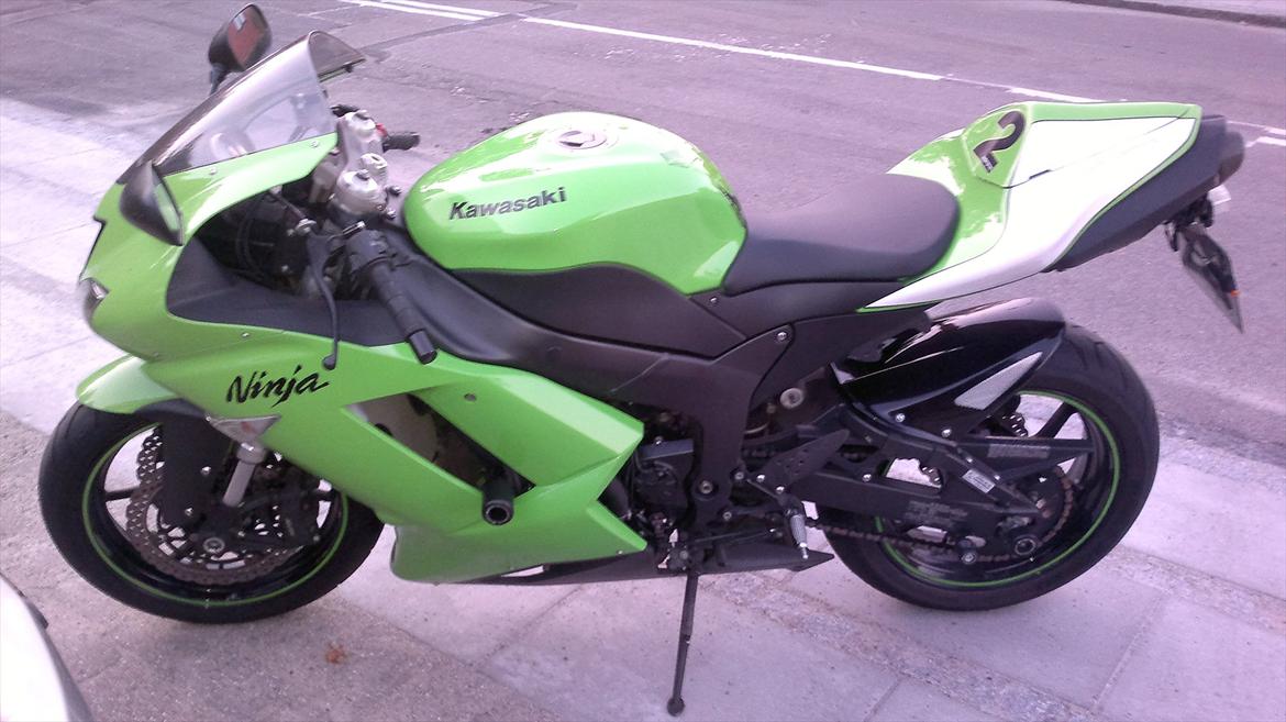 Kawasaki zx6r (SOLGT) billede 2