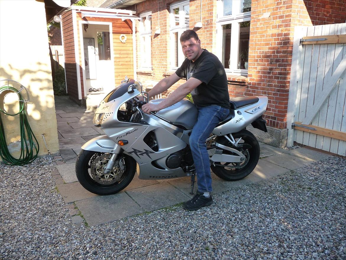 Honda cbr 900 rr fireblade billede 3