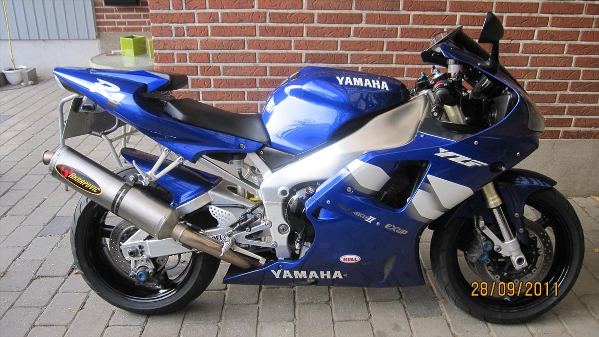 Yamaha r1 billede 1