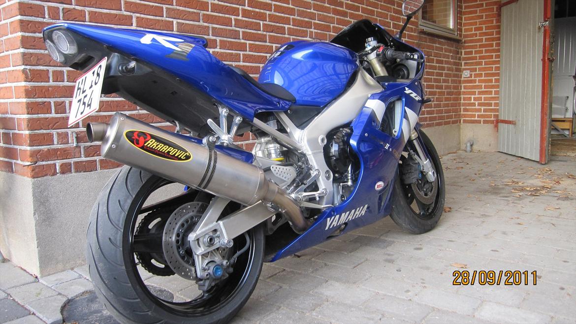 Yamaha r1 billede 6