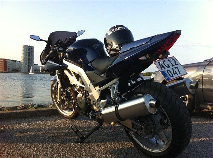 Suzuki SV1000S - seneste billed af svinet med diodeblink og poleret potter. billede 1