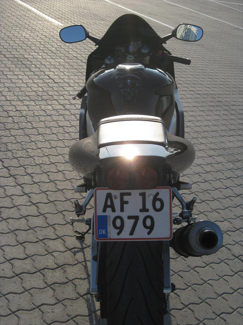 Yamaha yzf r1     SOLGT billede 5