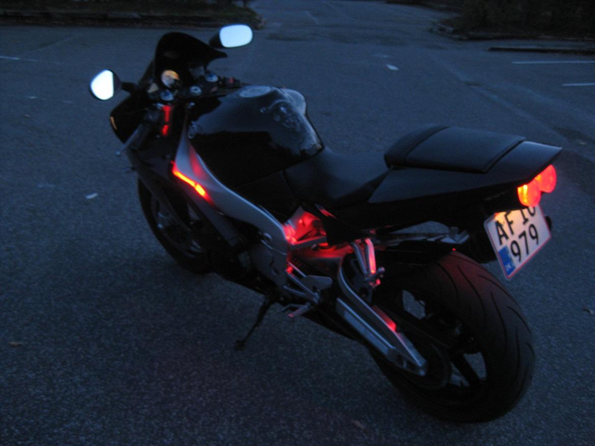 Yamaha yzf r1     SOLGT billede 11