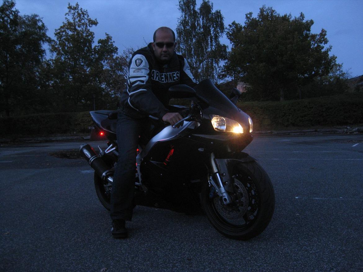 Yamaha yzf r1     SOLGT billede 14