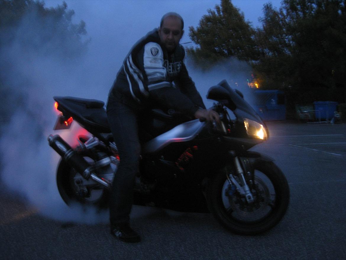 Yamaha yzf r1     SOLGT billede 15