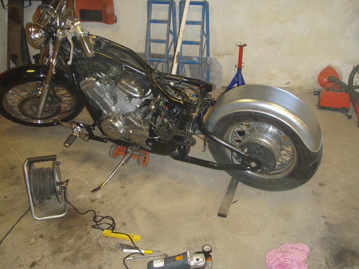 Honda VT 600 Sahdow (SOLGT) - Under ombygning billede 9