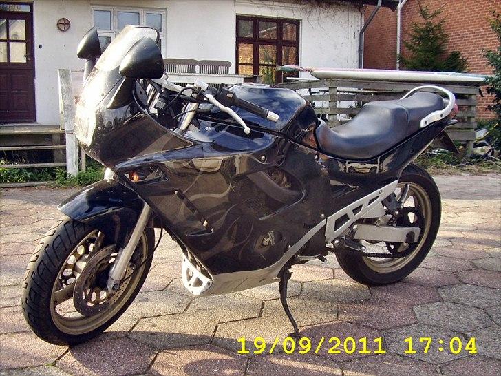 Suzuki GSX600FP K1 billede 5