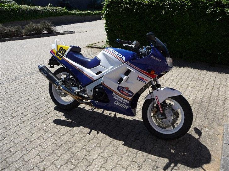 Honda VFR 750 billede 1