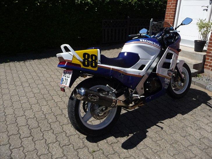 Honda VFR 750 billede 7