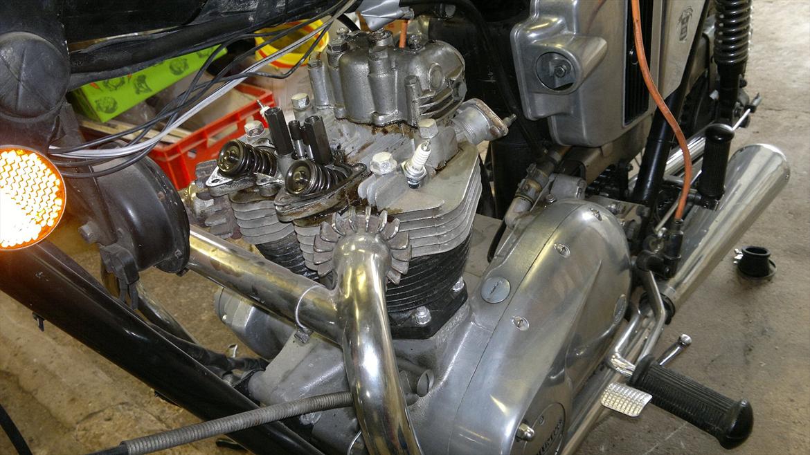 Triumph T 120 R billede 16