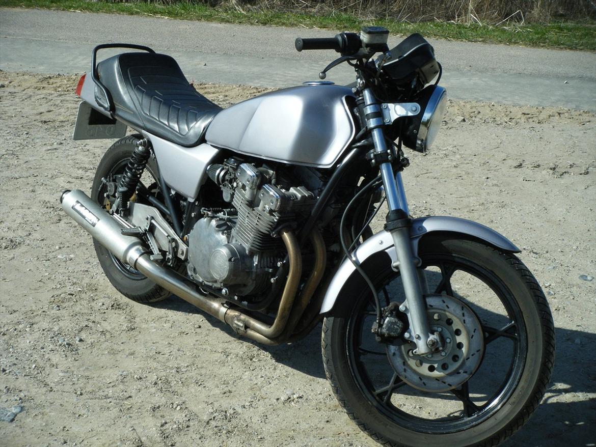 Suzuki GSx 750 billede 4