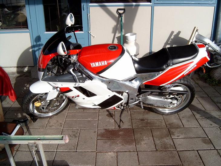 Yamaha fzr1000 billede 1