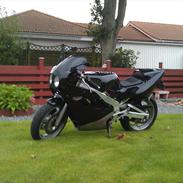 Suzuki GSX R 400 R