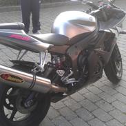 Yamaha yzf R6