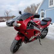Kawasaki zx6r