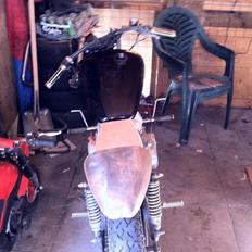 Suzuki GS 400 Bobber