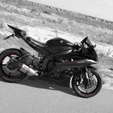 Yamaha yzf r6