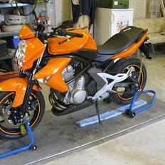 Kawasaki Er6N