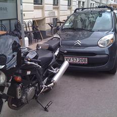 Suzuki SV1000N