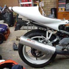 Honda cbr 900rr fireblade sc28