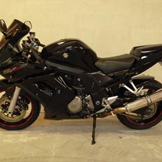 Suzuki SV1000S *Solgt*