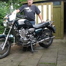 Triumph thunderbird 900