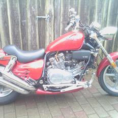 Honda super magna