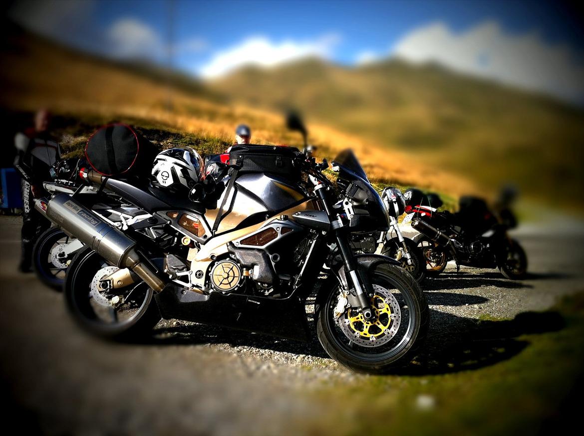 Aprilia RSV 1000 Tuono billede 19