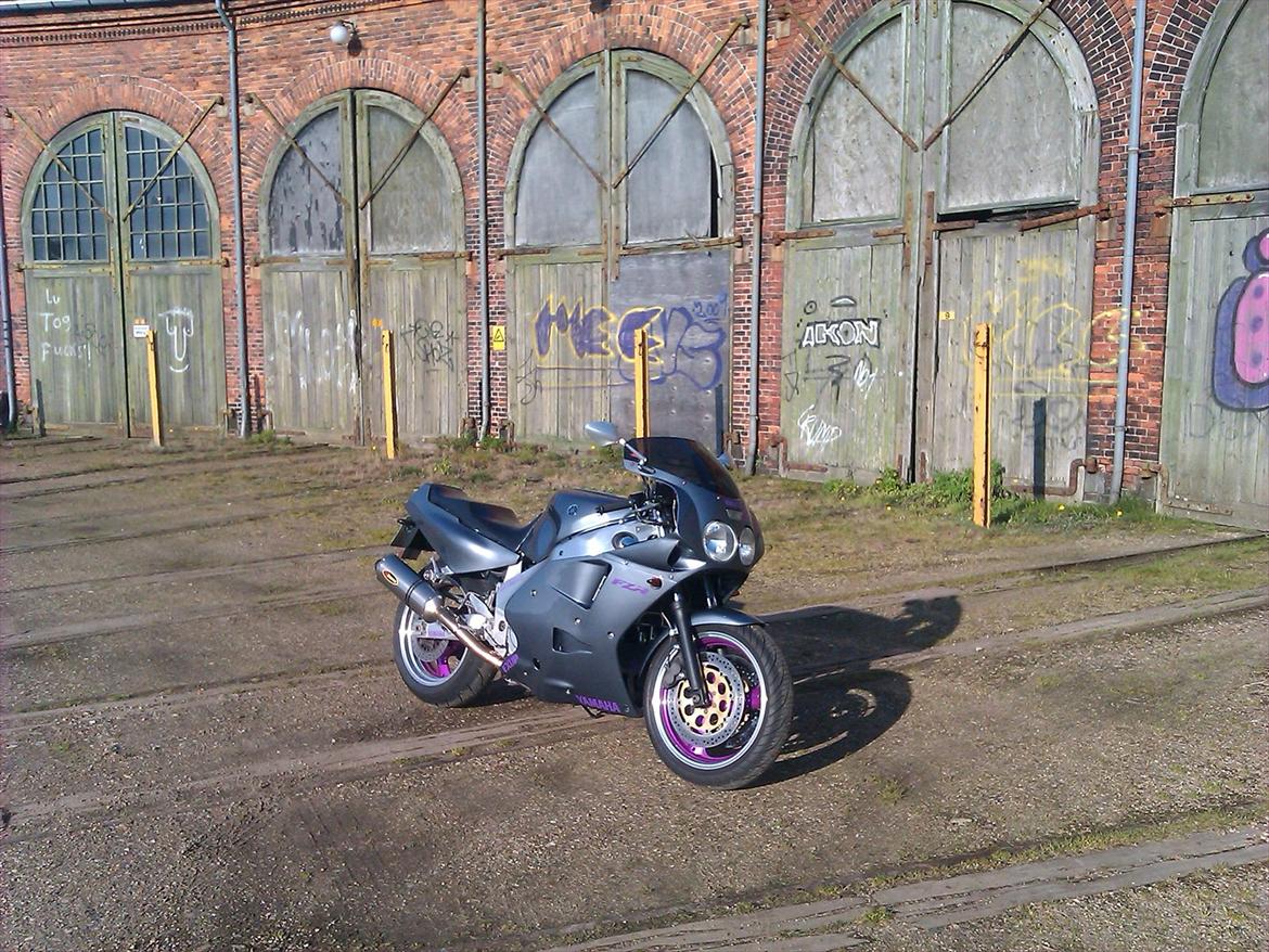 Yamaha FZR 1000 Exup billede 3