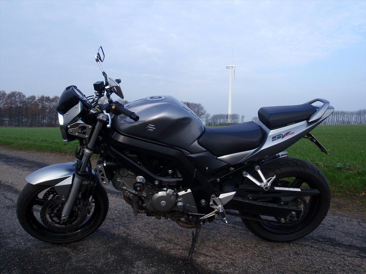 Suzuki SV 650 [SOLGT] billede 4