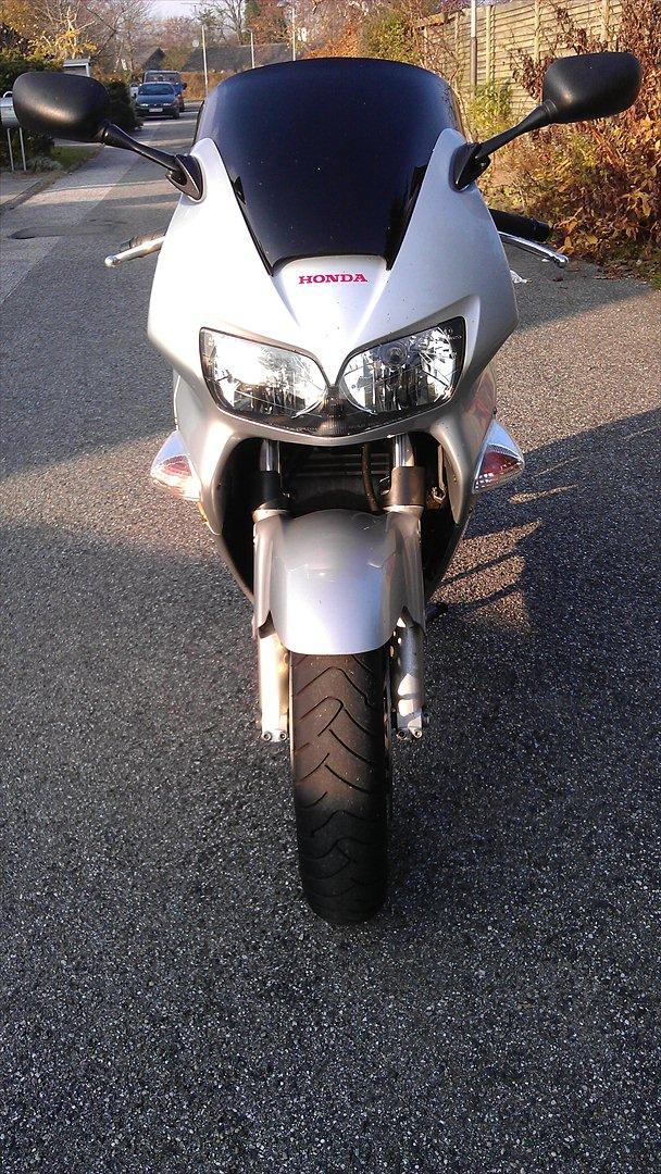 Honda VFR 800 RC 46-1 billede 9