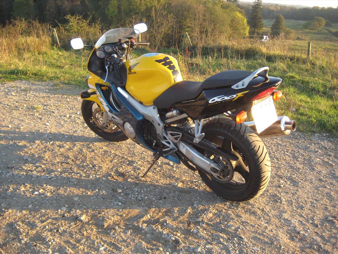Honda CBR 600 F4 billede 5